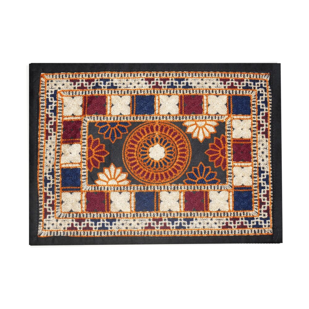 TABLE CLOTH, HANDEMADE TABLE RUNNERS, TABLE MAT - Ethnic Elegance with Decorative and Colorful Table Runners - Image 4